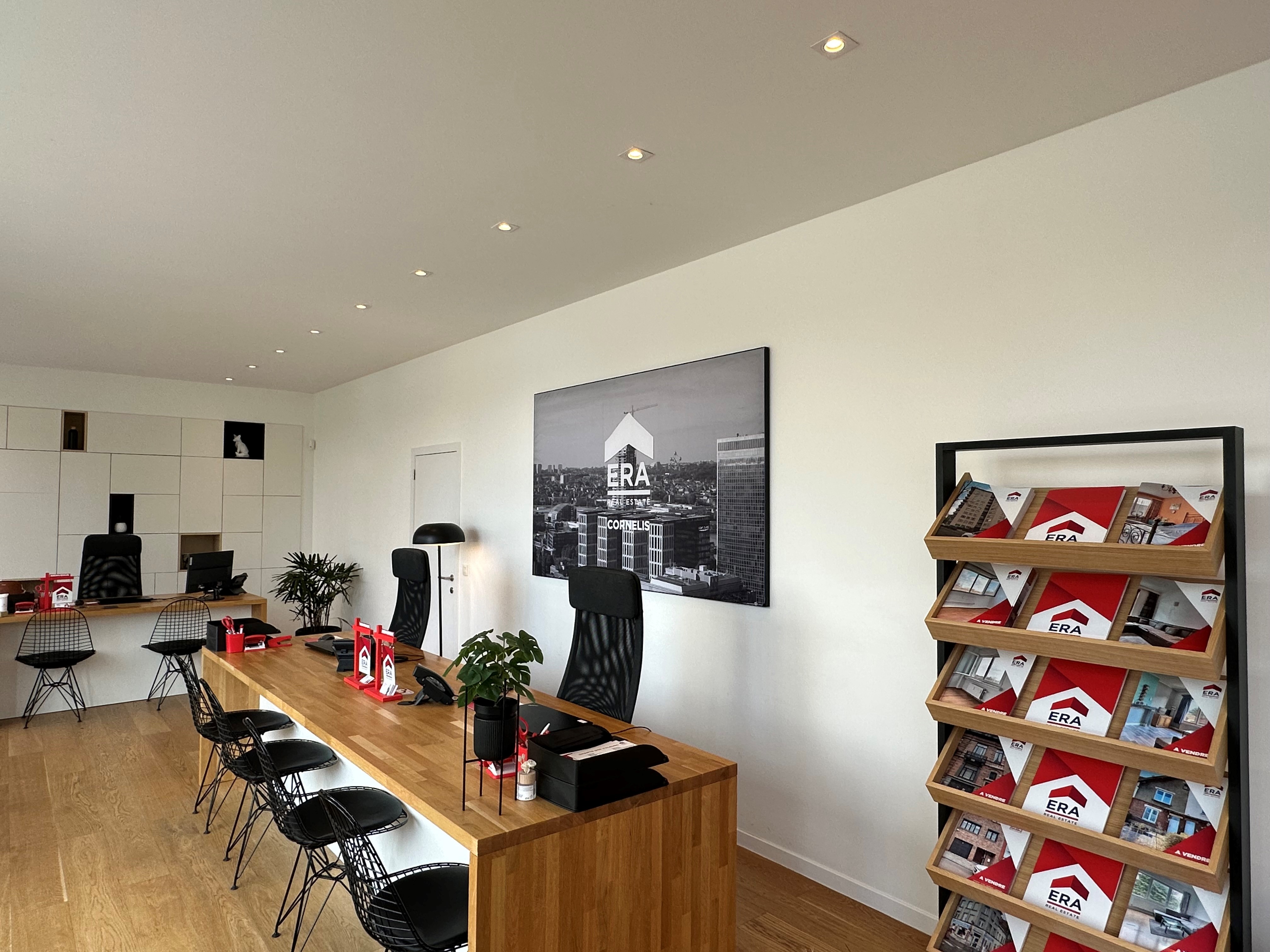 Intérieur de l'agence ERA Cornelis à Anderlecht